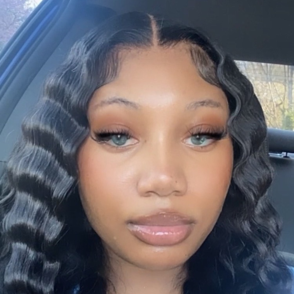 Meet your Posher, Cee